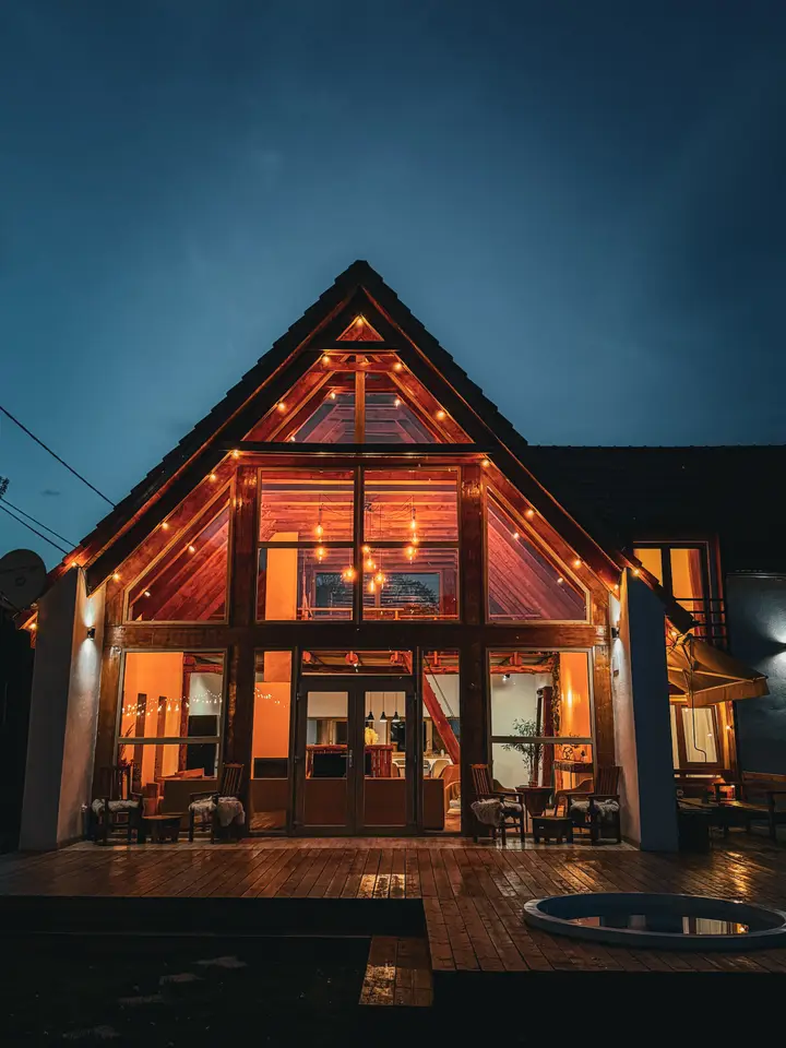 Imagine Madleine Chalet