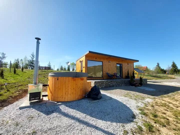 Imagine Cozy Cube Tiny House