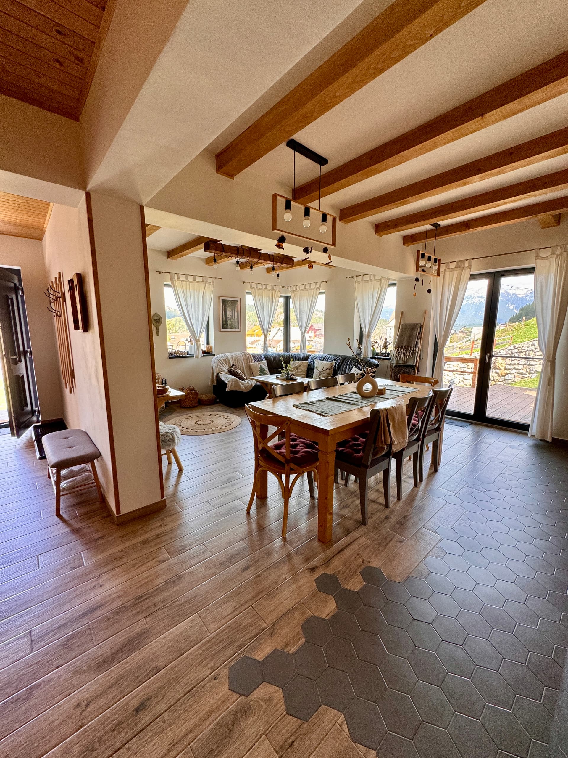 Casa de Sub Munte Fundata - Imagine 7