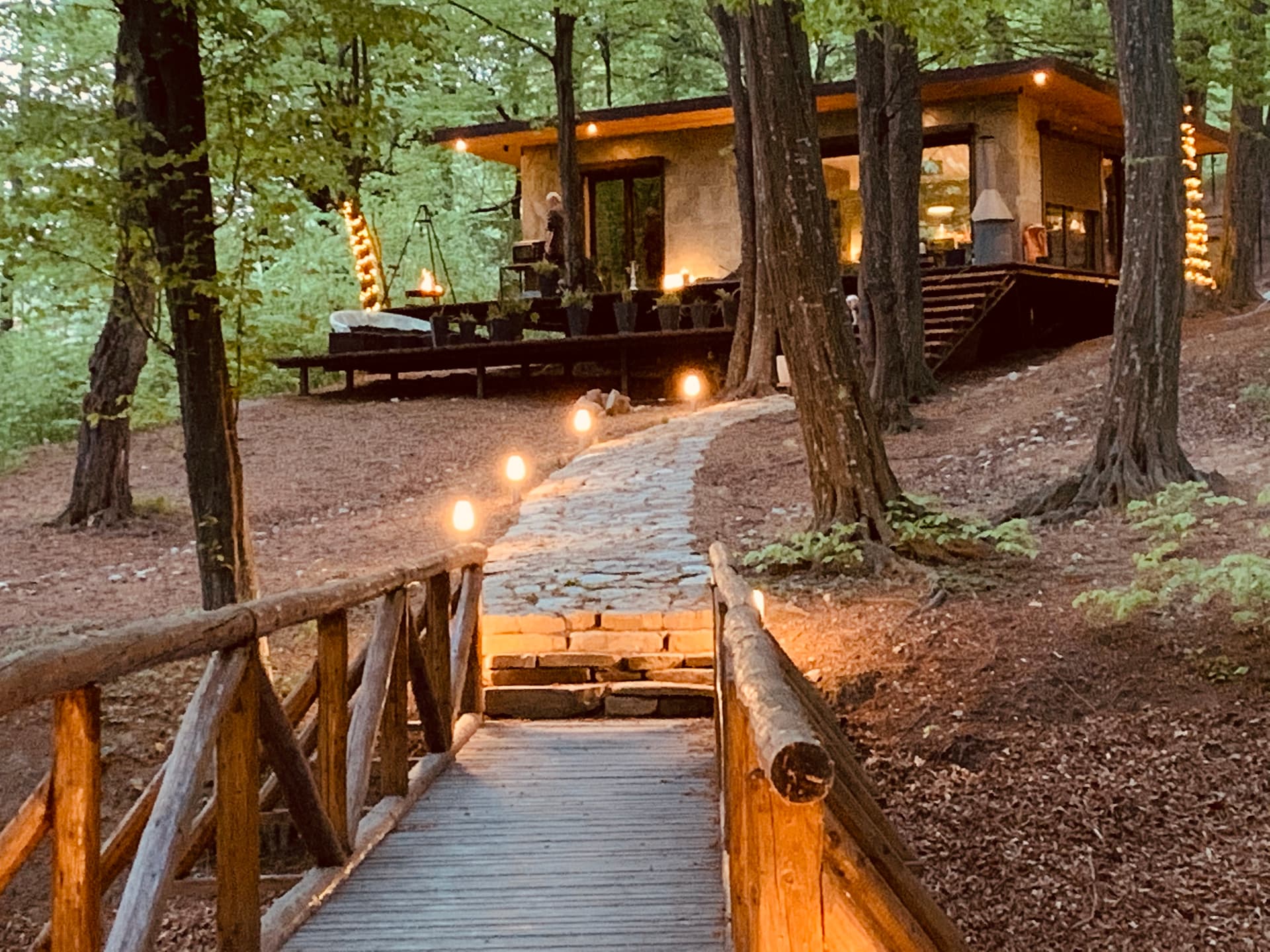 Imagine Luxury Lake House & Glamping