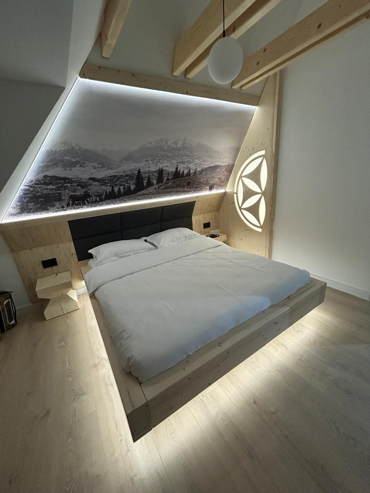 Sol Chalet Maramureș - Imagine 9