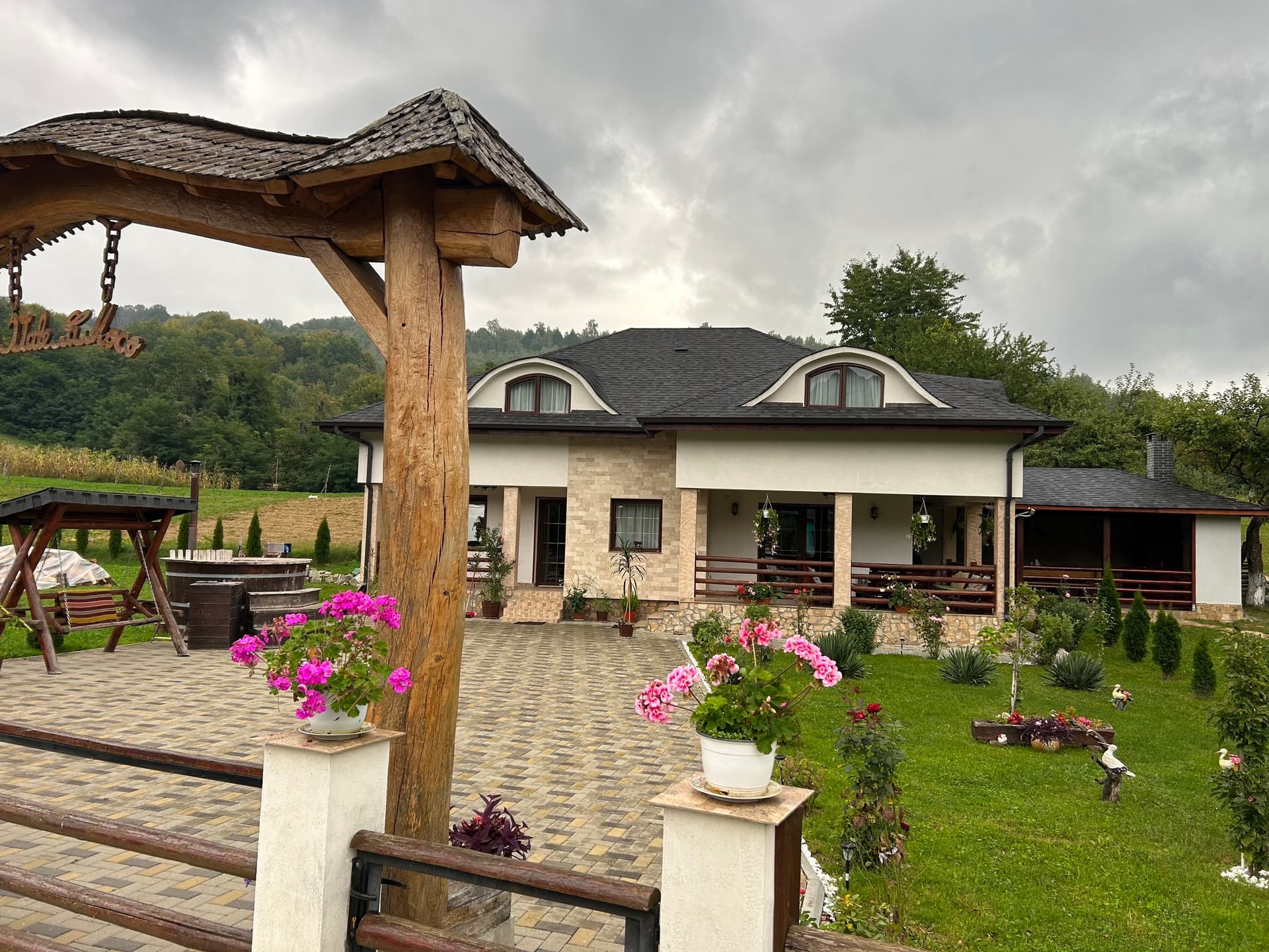 Pensiunea Pe Vale La Moco - Imagine principala