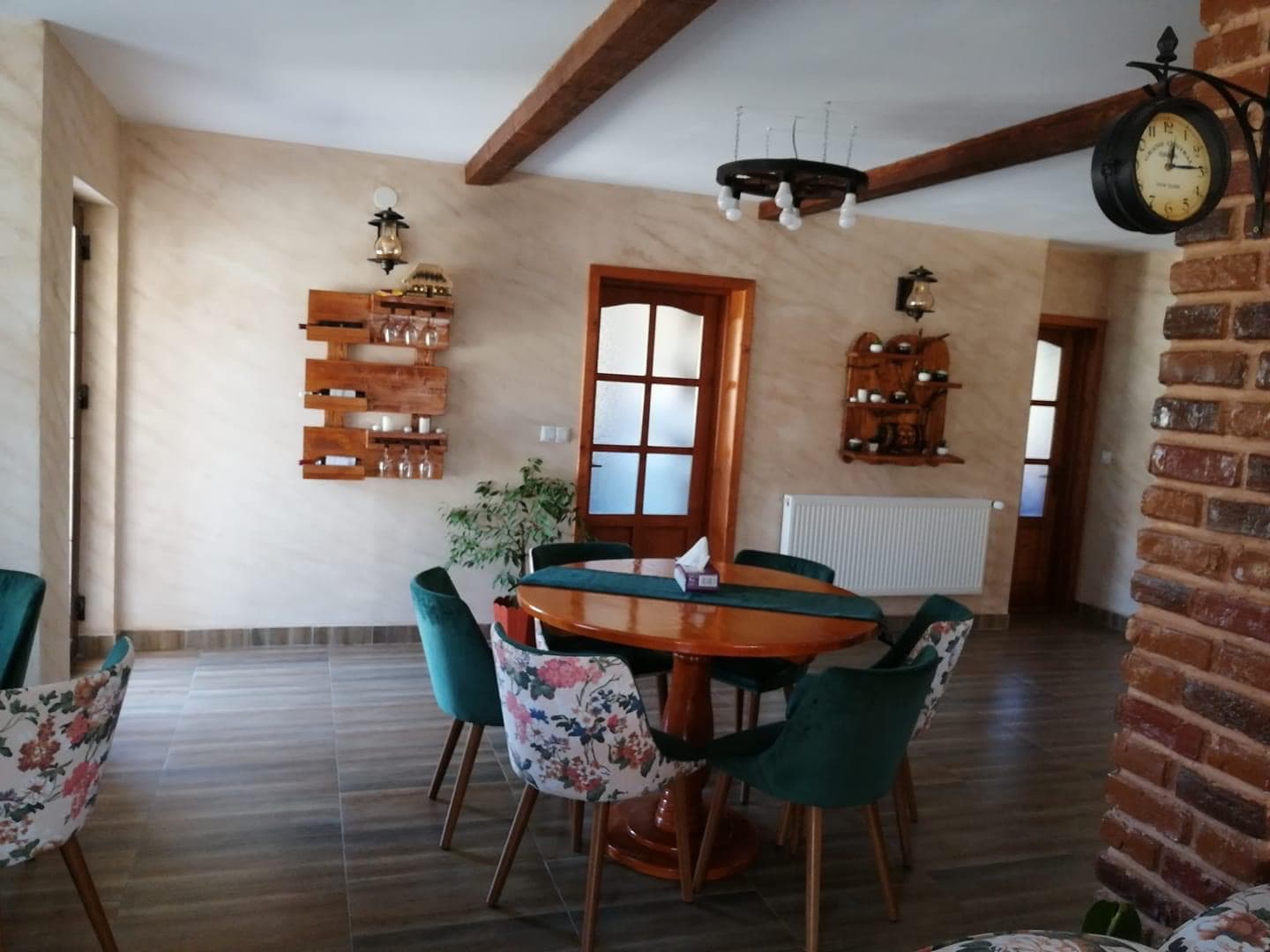 Pensiunea Pe Vale La Moco - Imagine 9