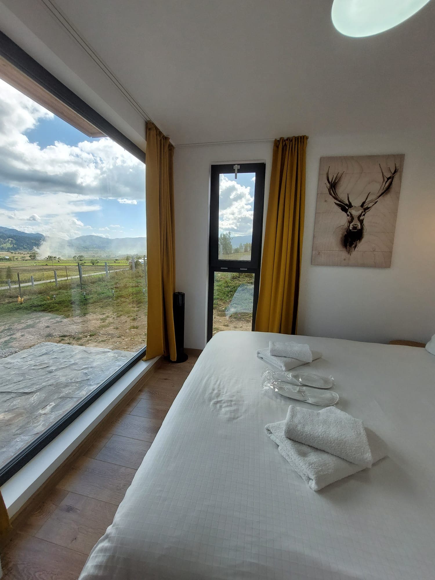 Cozy Cube Tiny House - Imagine 10