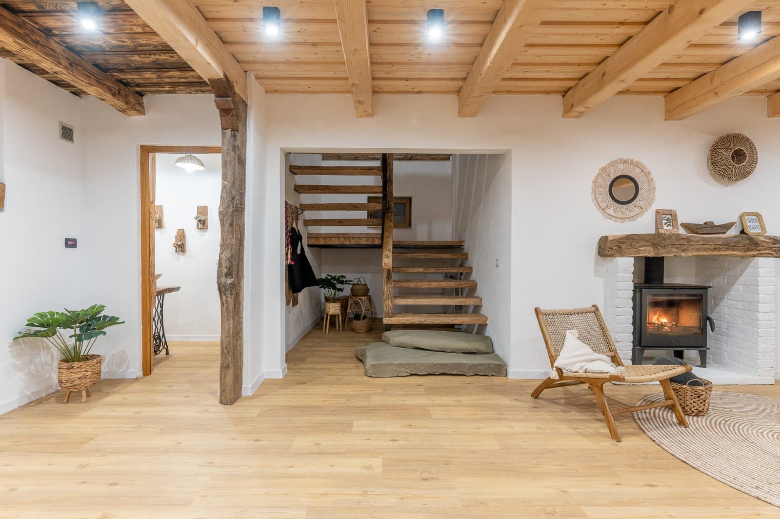 Poieni 39 - Imagine 6