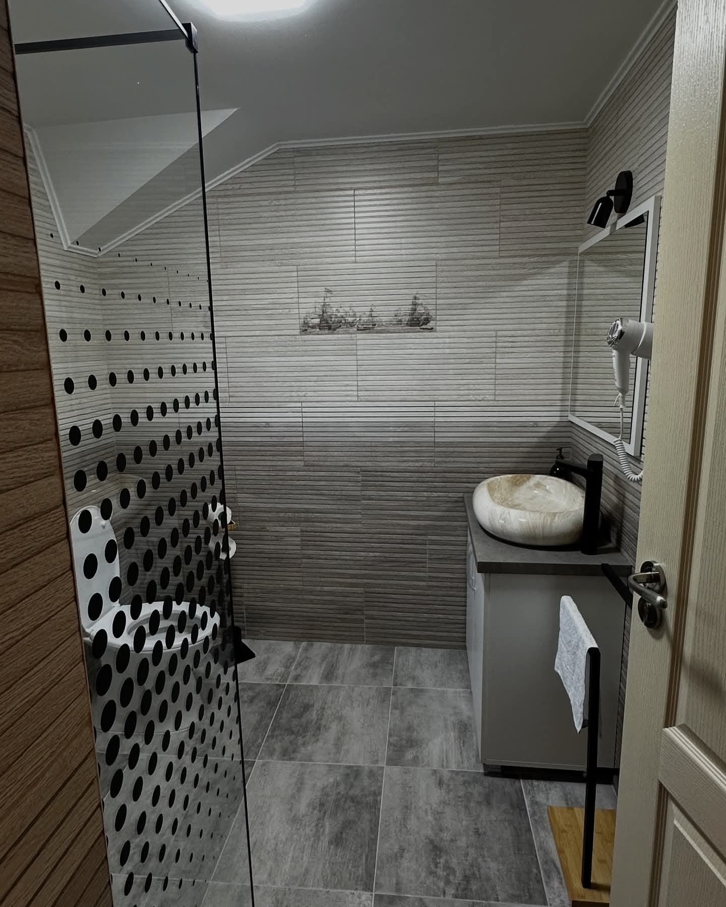 Ema House - Imagine 6