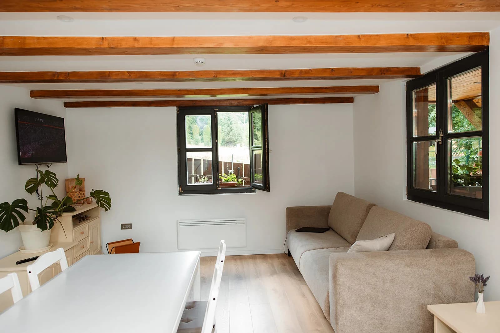 La Pomme Cabana Nordică în Natură - Imagine 3