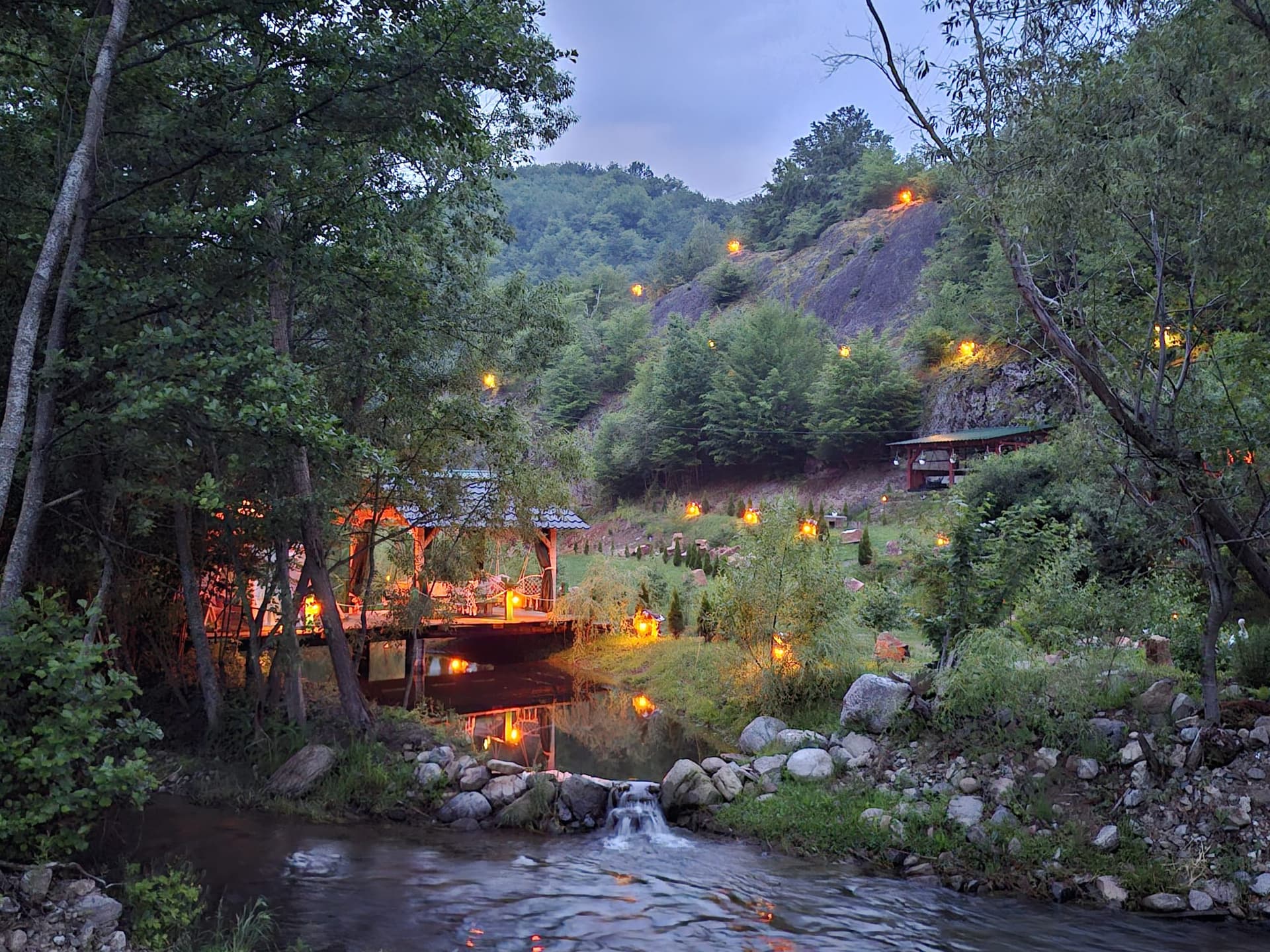 Cabana Cuib de Șoim - Imagine 11