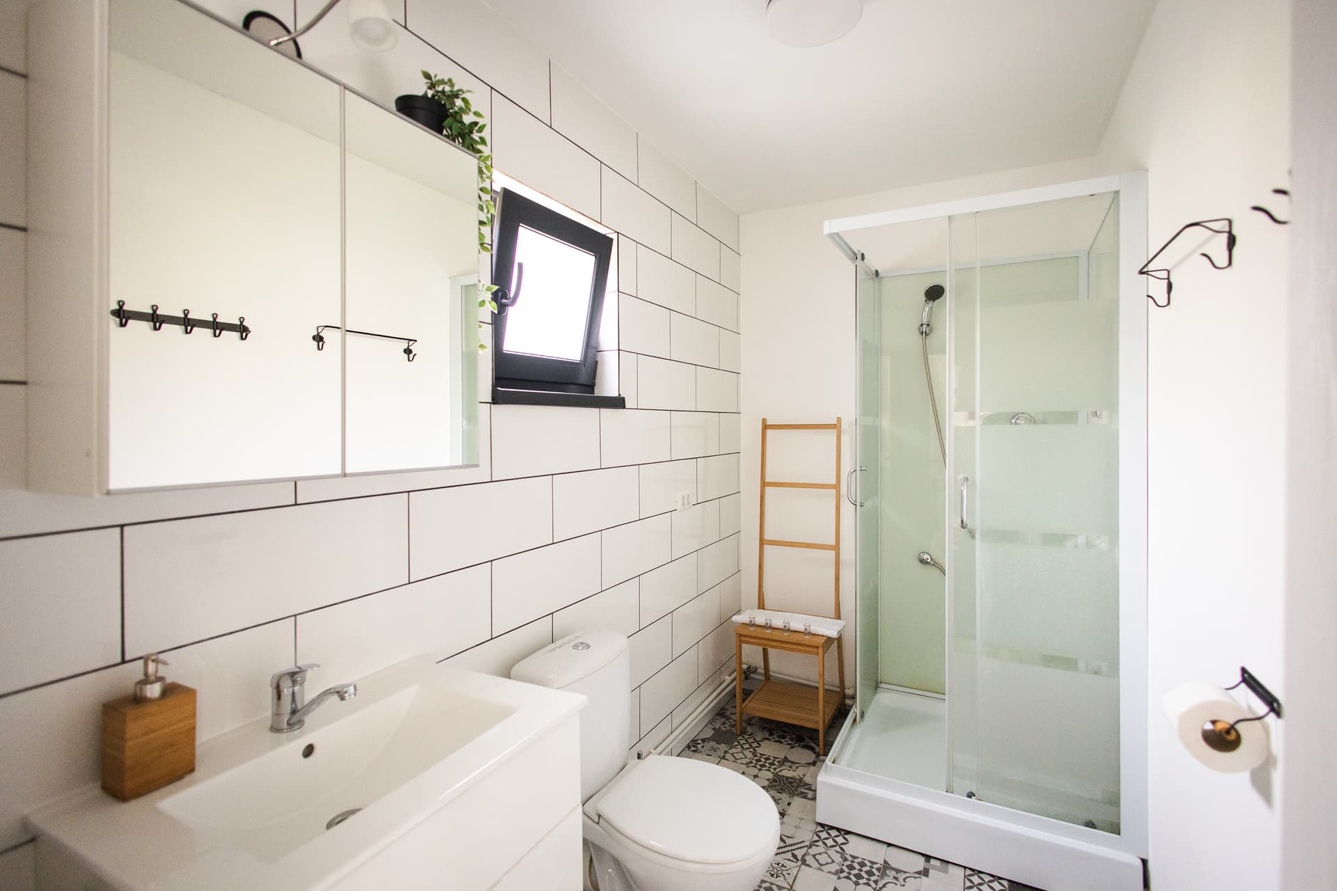 Noia Caban - Imagine 10