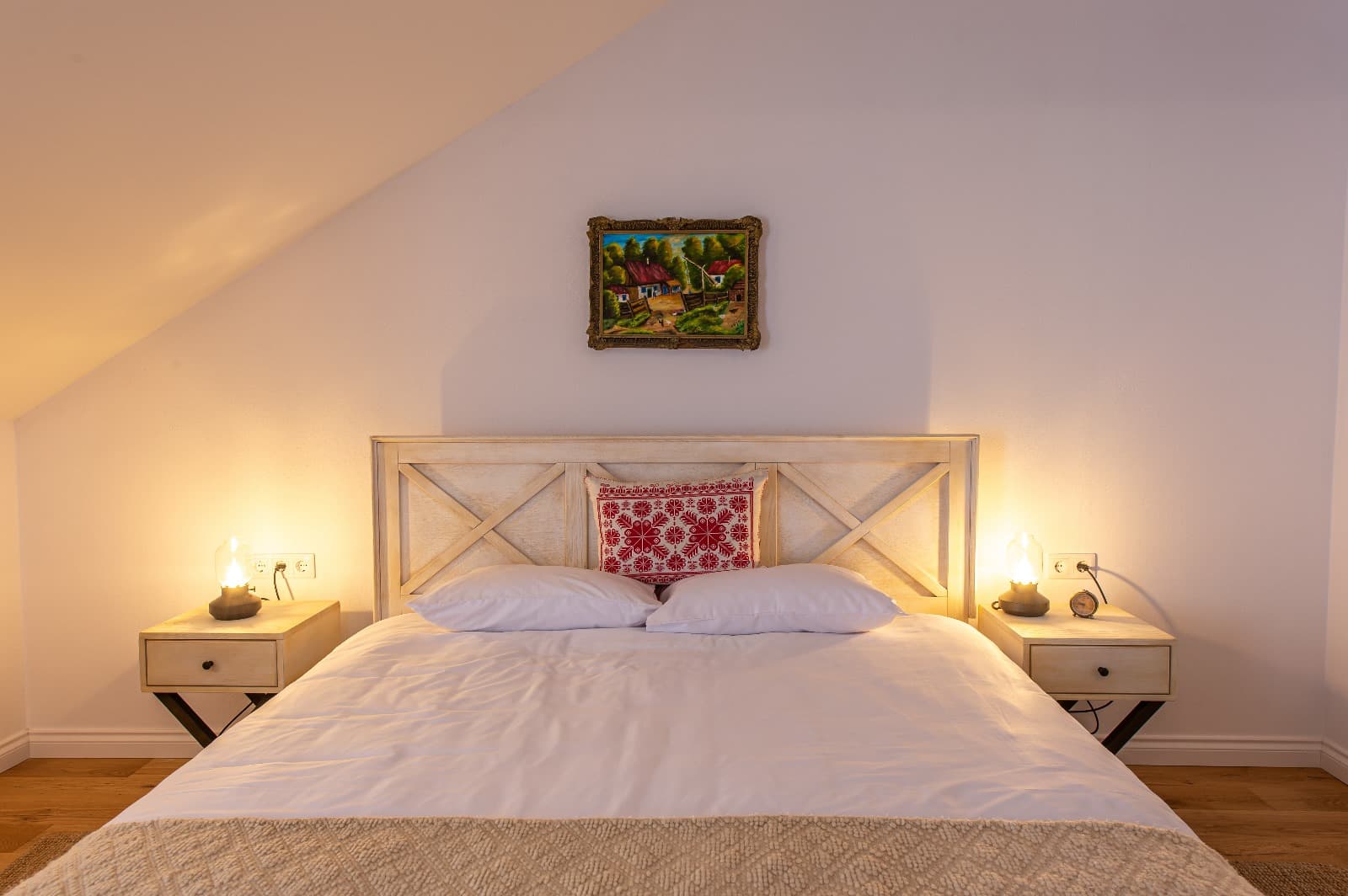 Old Barn House - Imagine 5