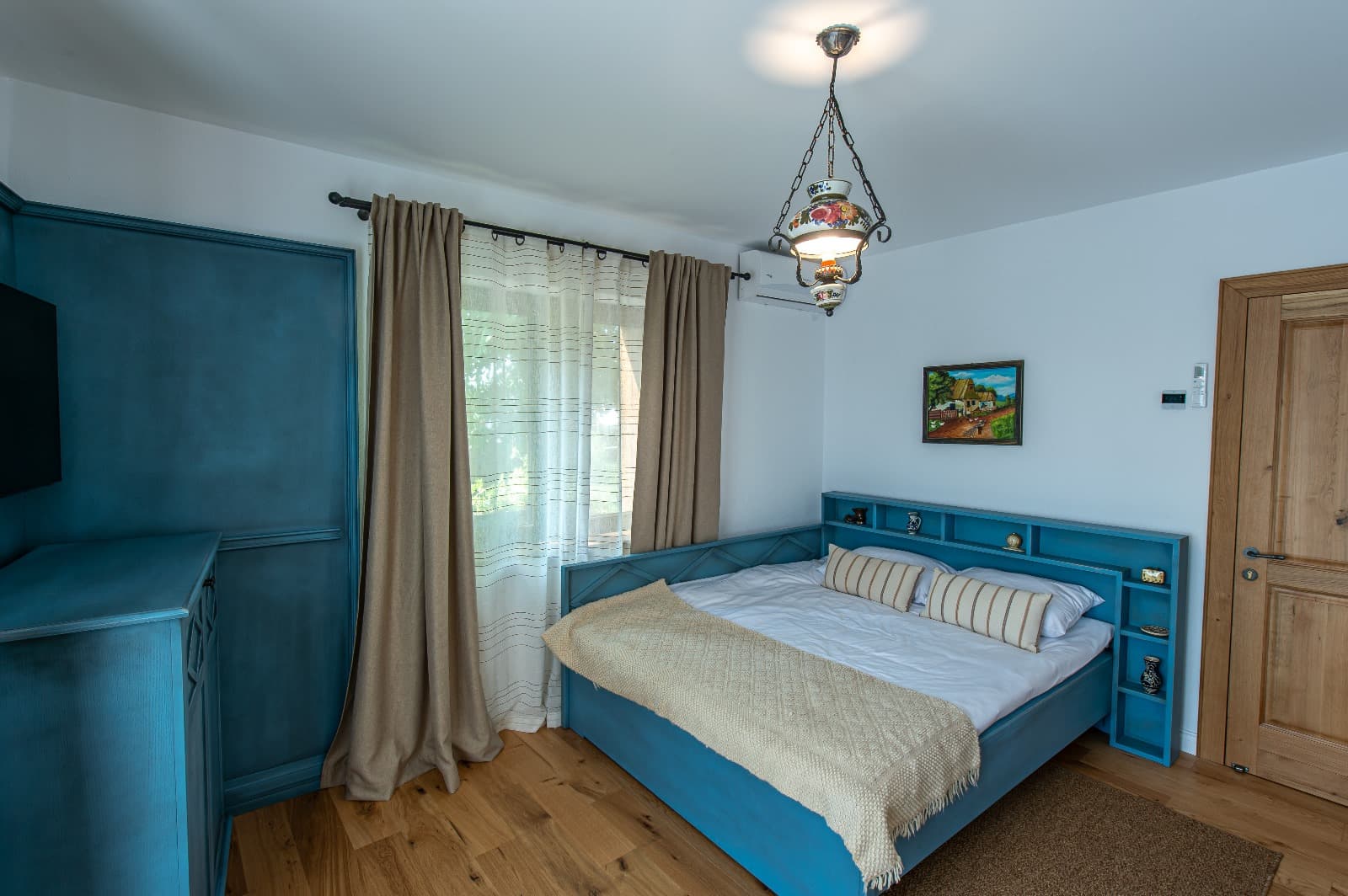 Old Barn House - Imagine 7