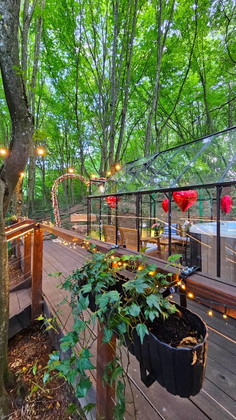 Montebello Chalet - Imagine 13