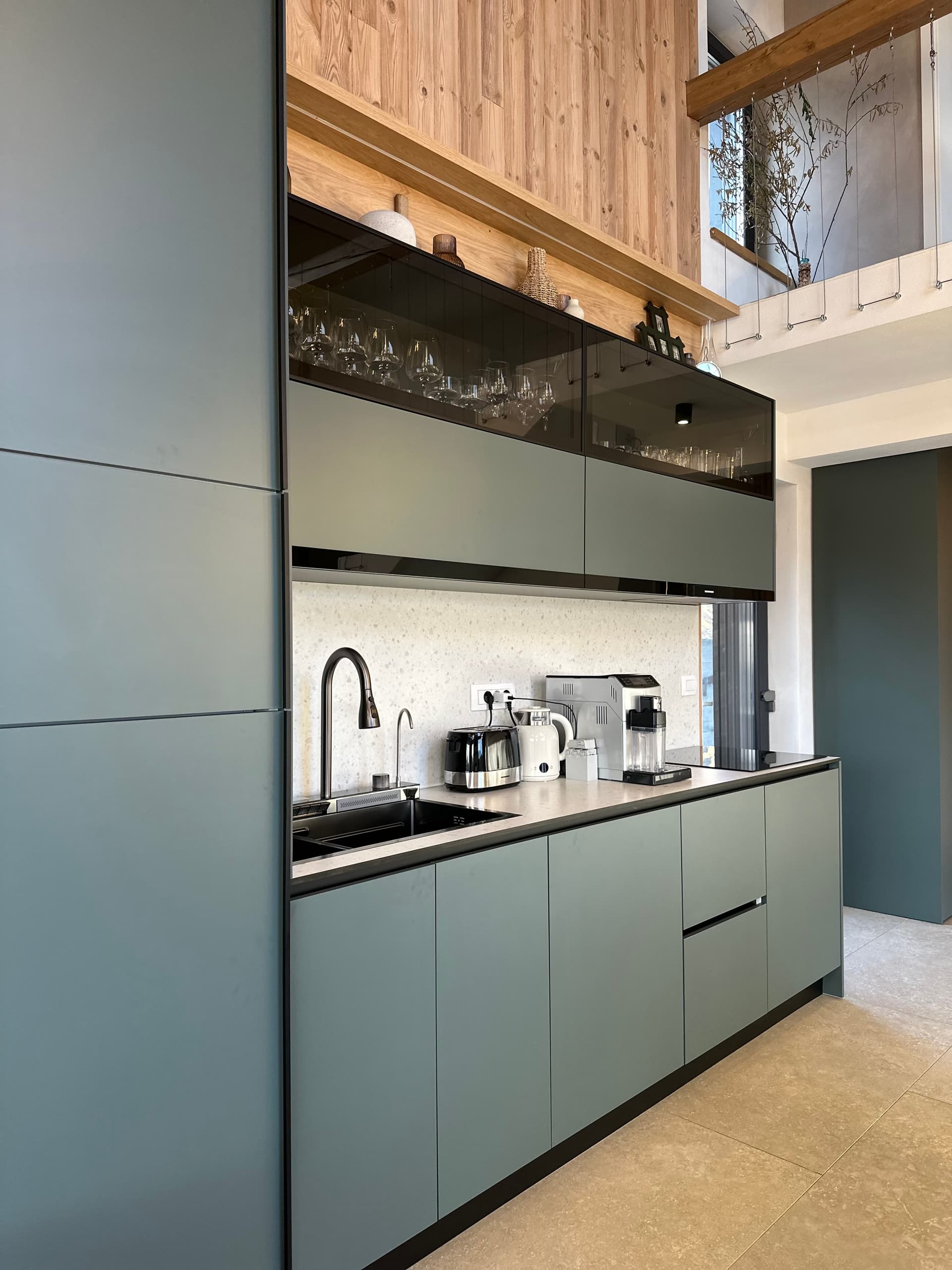 Aftăr Hills - Imagine 10