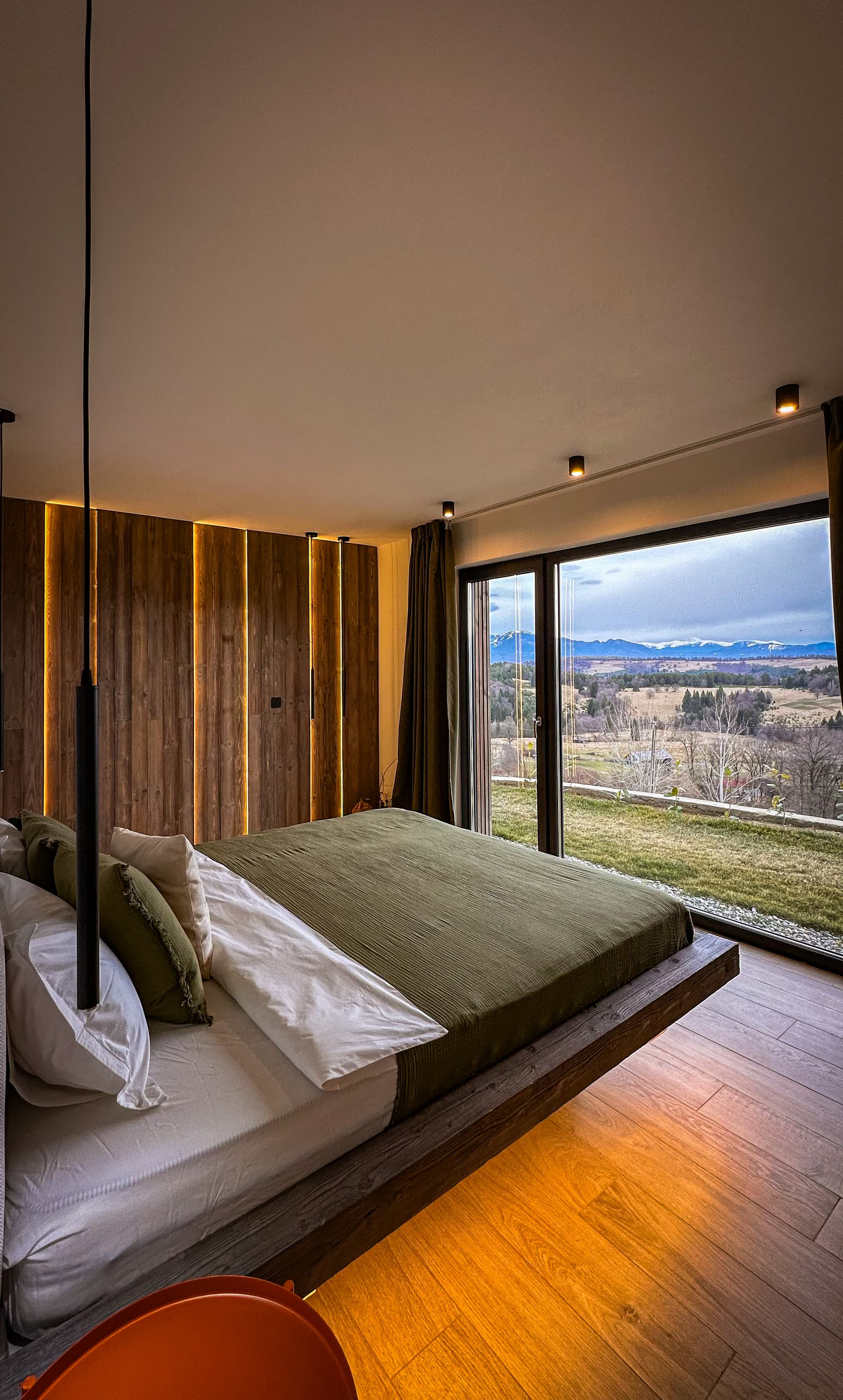 Aftăr Hills - Imagine 15