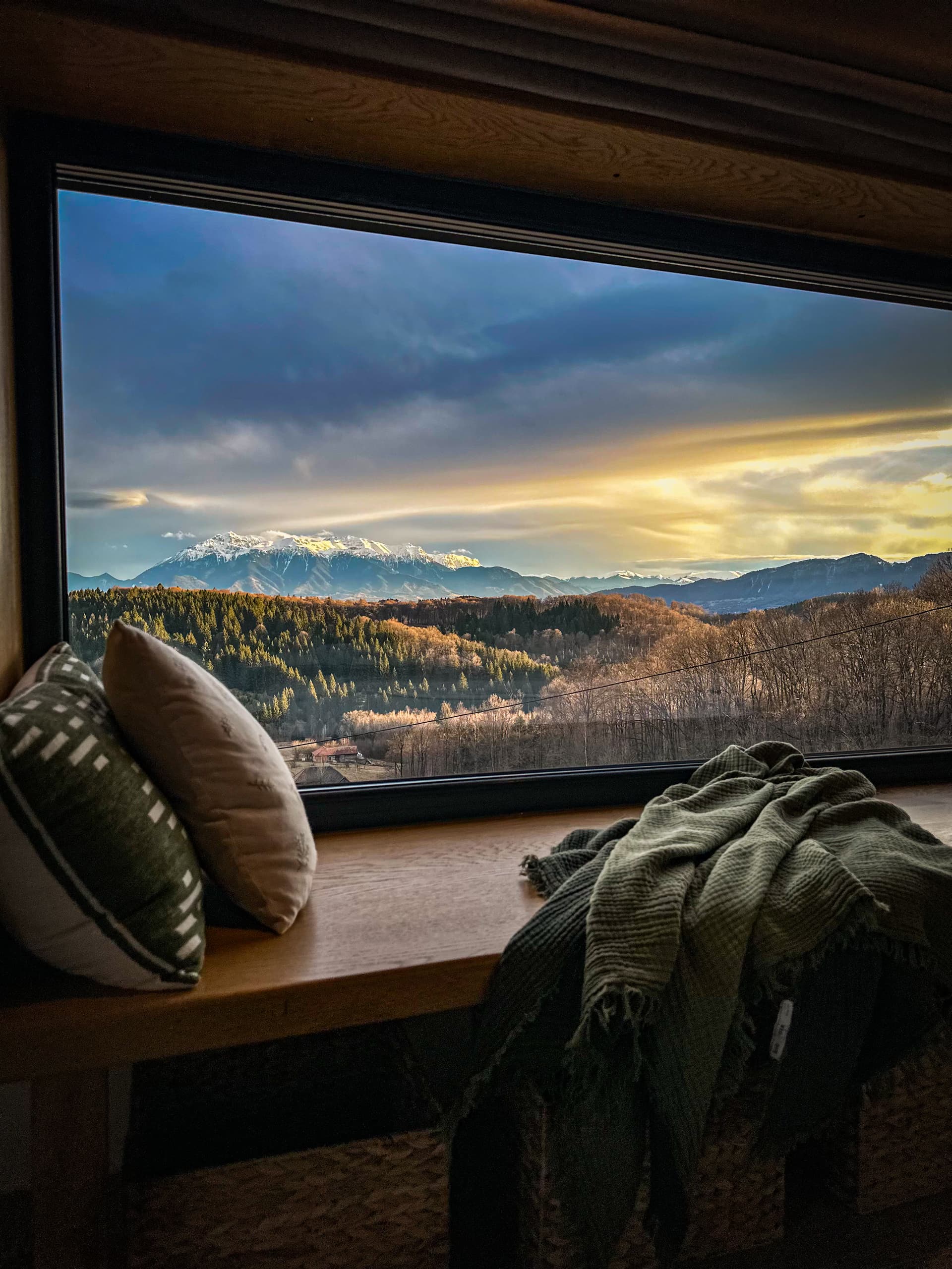 Aftăr Hills - Imagine 18