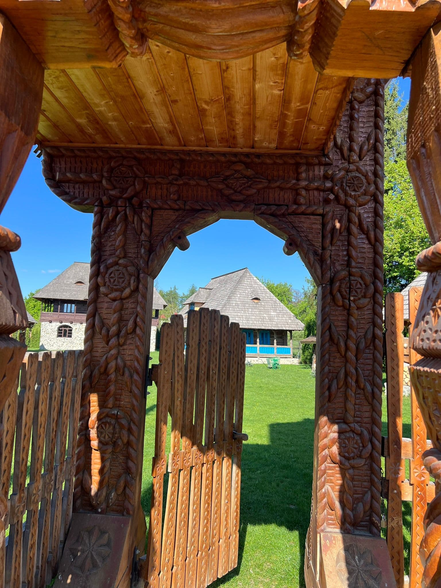 La Patru Daci - Imagine 17