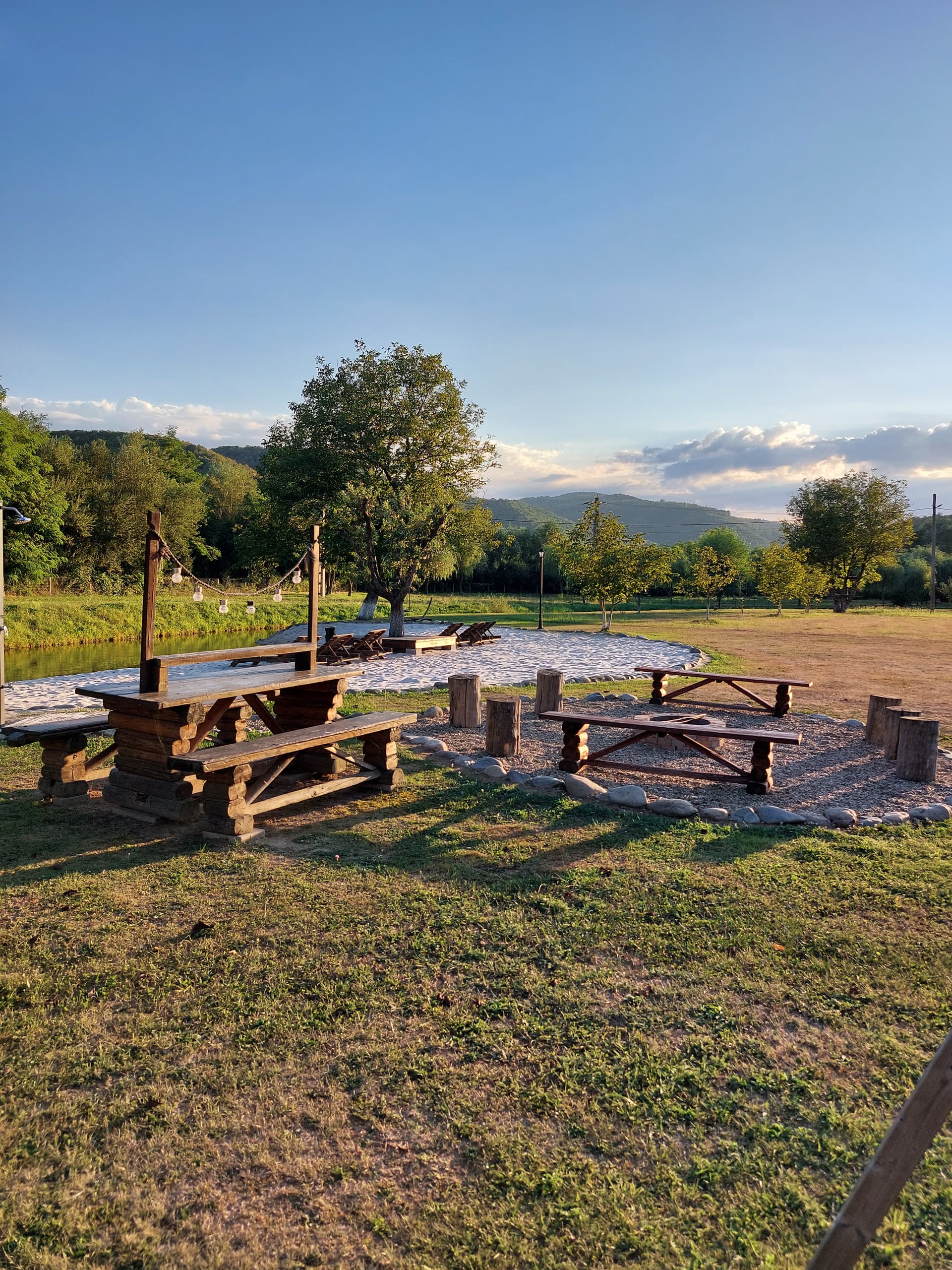 Casa din Livadă - Imagine 5